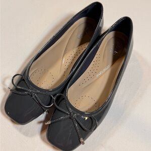 Clarks Patent Leather NWOT Ballet Flat Bow Blue/Gray Balletcore CleanGirl 6
